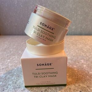Sonäge—Tulsi Soothing Tri Clay Mask